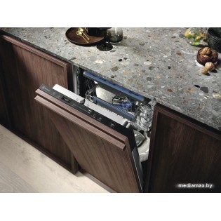 Встраиваемая посудомоечная машина Electrolux EEM43211L